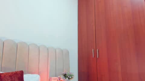 YOURBOYNEXTDOOR online show from December 17, 2024, 8:34 am