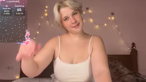 Snapshot of yourbunnymi chatting on February 22, 2026, 5:00 pm Eva online show from February 22, 2026, 5:00 pm