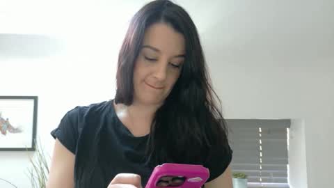 Snapshot of yourcassiexo chatting on April 23, 2026, 10:47 am Cassie online show from April 23, 2026, 10:47 am