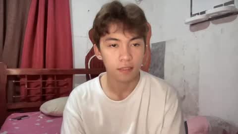 Snapshot of yourcummer_april chatting on June 24, 2026, 9:52 am April online show from June 24, 2026, 9:52 am