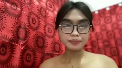 yourehot_sedny online show from May 13, 2026, 12:13 pm