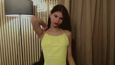 Vivian online show from November 8, 2025, 1:11 pm