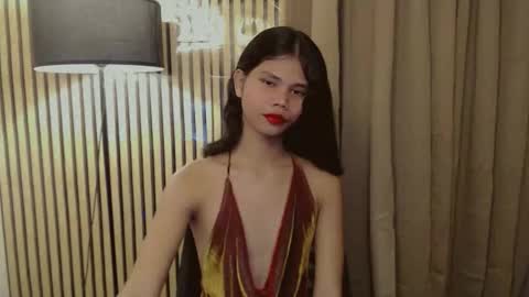 Vivian online show from November 12, 2025, 8:41 pm