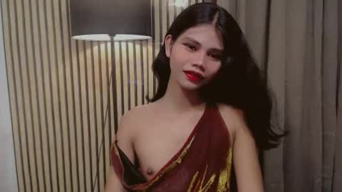 Vivian online show from November 18, 2025, 6:18 am