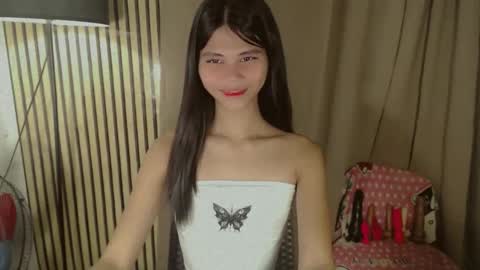 Snapshot of yourfavoratevivian chatting on February 13, 2026, 11:34 pm Vivian online show from February 13, 2026, 11:34 pm