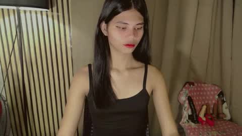 Snapshot of yourfavoratevivian chatting on February 17, 2026, 8:48 pm Vivian online show from February 17, 2026, 8:48 pm