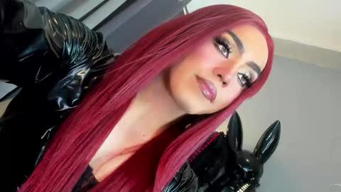 Snapshot of yourfiercemistress chatting on May 19, 2026, 7:04 am not into STINGY and CHEAP people online show from May 19, 2026, 7:04 am