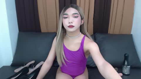 Snapshot of yourgirlzachary chatting on February 21, 2025, 9:02 am Goddess Yoshi online show from February 21, 2025, 9:02 am