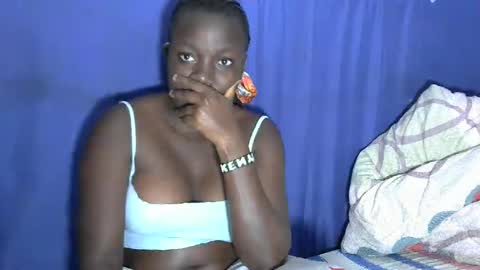 yourgoddess18 online show from October 29, 2025, 6:53 pm