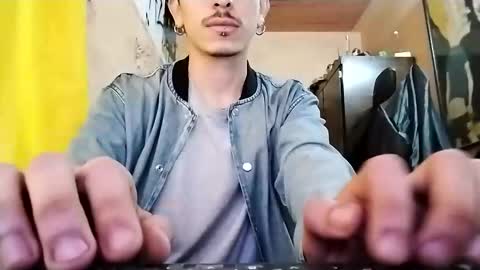 Snapshot of yourgodzeus chatting on February 23, 2025, 11:44 am yourgodzeus online show from February 23, 2025, 11:44 am
