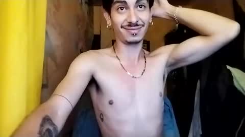 Snapshot of yourgodzeus chatting on March 2, 2025, 10:05 pm yourgodzeus online show from March 2, 2025, 10:05 pm