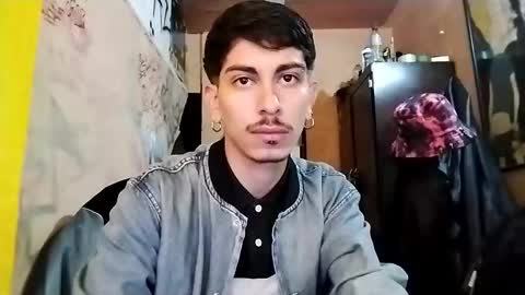 Snapshot of yourgodzeus chatting on March 12, 2025, 12:36 pm yourgodzeus online show from March 12, 2025, 12:36 pm