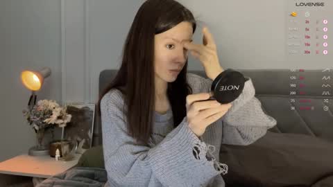 Snapshot of yourher0in chatting on December 6, 2024, 9:54 am Aida online show from December 6, 2024, 9:54 am