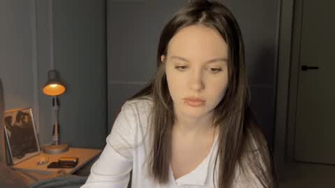 Snapshot of yourher0in chatting on January 22, 2025, 1:21 pm Aida online show from January 22, 2025, 1:21 pm