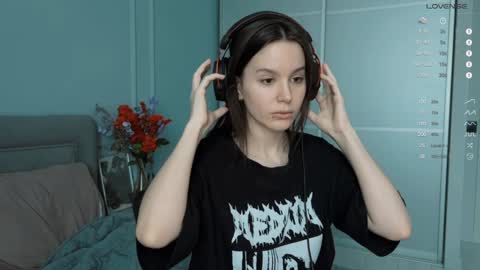 Snapshot of yourher0in chatting on February 3, 2025, 2:58 am Aida online show from February 3, 2025, 2:58 am