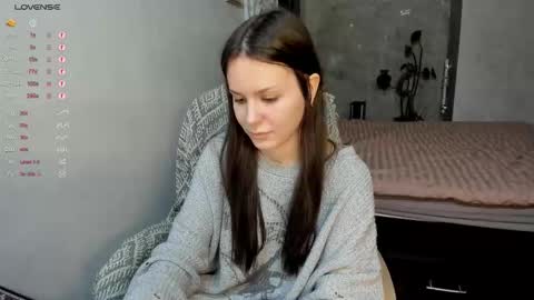 Snapshot of yourher0in chatting on February 3, 2026, 6:22 am Aida online show from February 3, 2026, 6:22 am