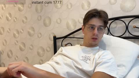 Chris online show from December 25, 2024, 6:31 am