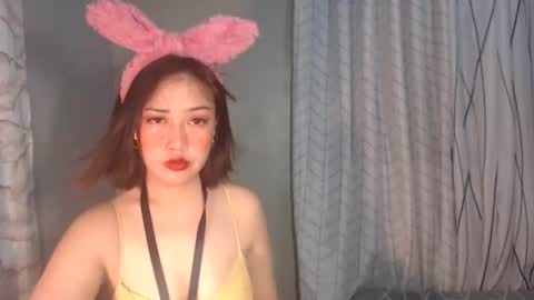 yourhotyash_ online show from April 6, 2026, 12:17 pm
