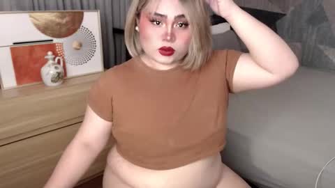 Snapshot of yourkittykimmy_xxx chatting on October 7, 2025, 7:49 am kit online show from October 7, 2025, 7:49 am