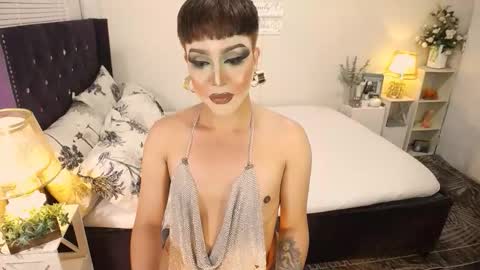 --               online show from October 18, 2025, 8:26 am