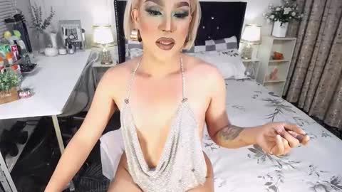 --               online show from November 30, 2025, 7:12 am