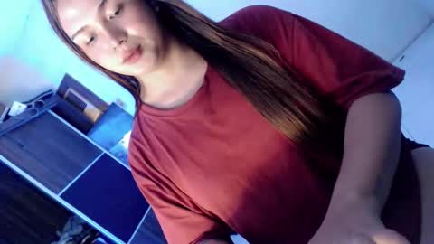 PEARL online show from November 19, 2025, 12:32 am