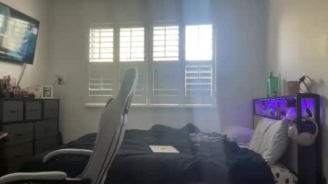 Snapshot of yourmila1 chatting on February 27, 2026, 11:27 pm yourmila1 online show from February 27, 2026, 11:27 pm