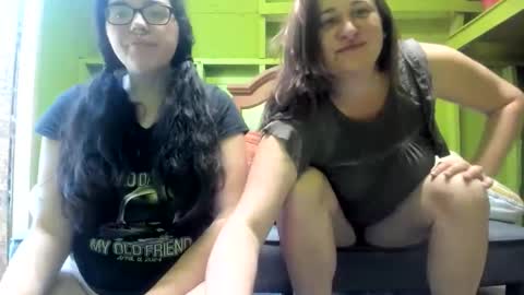 Snapshot of yournewfavoritecamgirl chatting on May 13, 2026, 6:05 pm Lexi online show from May 13, 2026, 6:05 pm