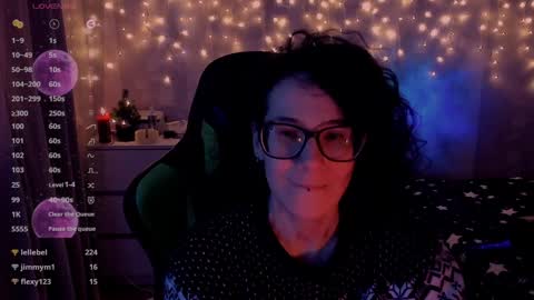 Snapshot of yourscosmic chatting on December 22, 2024, 1:34 am Yours Cosmic online show from December 22, 2024, 1:34 am