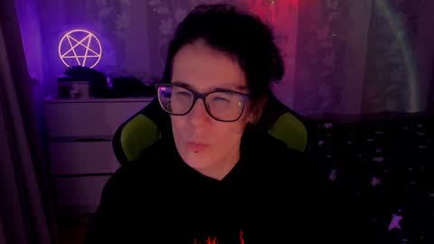 Snapshot of yourscosmic chatting on January 23, 2025, 11:15 pm Yours Cosmic online show from January 23, 2025, 11:15 pm