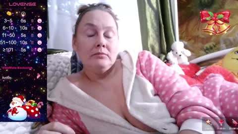 Snapshot of yoursexkroshka chatting on December 27, 2024, 11:17 am kroshka online show from December 27, 2024, 11:17 am