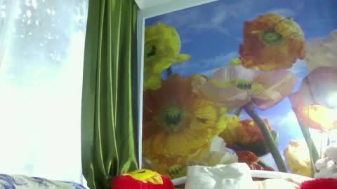 Snapshot of yoursexkroshka chatting on September 17, 2025, 10:28 am kroshka online show from September 17, 2025, 10:28 am