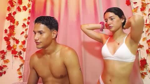 Snapshot of yoursexy18lover chatting on November 7, 2025, 9:09 am Lina and roberth online show from November 7, 2025, 9:09 am