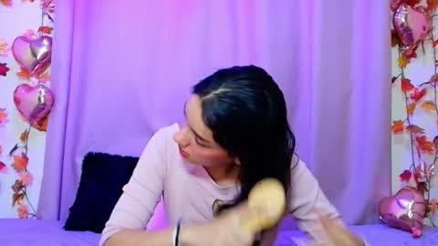 Snapshot of yoursexy18lover chatting on January 12, 2026, 7:57 am Lina and roberth online show from January 12, 2026, 7:57 am