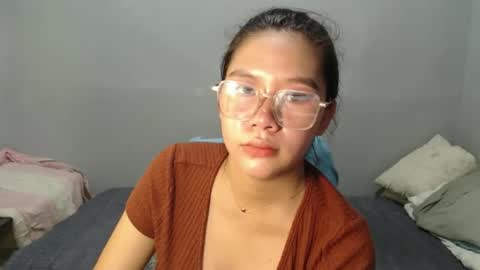 yoursexy_reb online show from January 8, 2026, 2:14 am