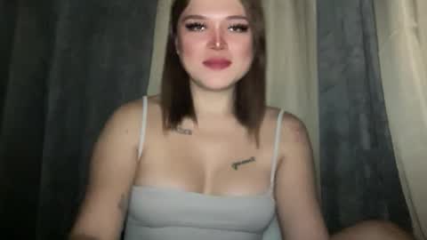 LALA online show from November 18, 2025, 3:34 am