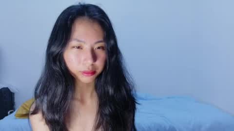 Snapshot of yoursweetestkiwi chatting on May 4, 2026, 4:14 pm Kiwi online show from May 4, 2026, 4:14 pm