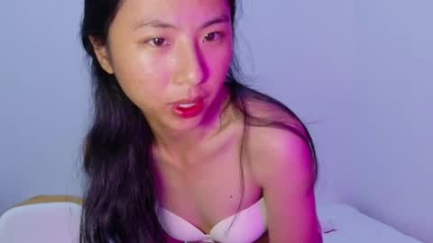 Snapshot of yoursweetestkiwi chatting on June 3, 2026, 4:23 pm Kiwi online show from June 3, 2026, 4:23 pm