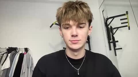 yoursweetyguy online show from January 16, 2026, 4:11 pm