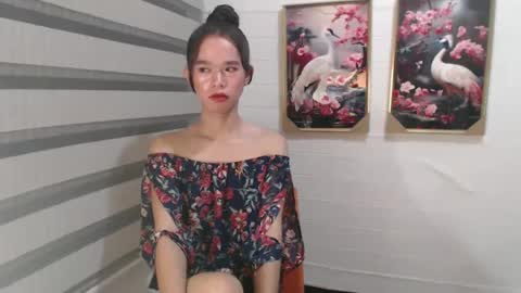 yourtinybunny online show from February 18, 2025, 12:06 pm