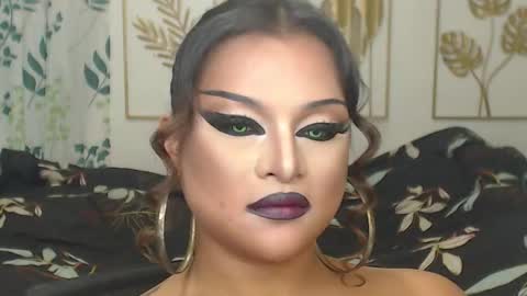 Snapshot of yourtrannyqueenxxx chatting on October 10, 2025, 11:04 pm Anastacia Grey  online show from October 10, 2025, 11:04 pm