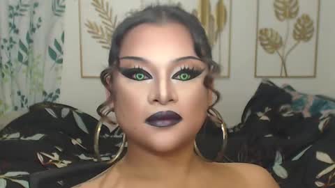 Snapshot of yourtrannyqueenxxx chatting on October 13, 2025, 10:10 pm Anastacia Grey  online show from October 13, 2025, 10:10 pm