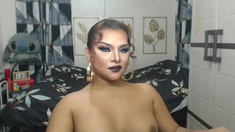 Snapshot of yourtrannyqueenxxx chatting on May 23, 2026, 12:27 am Anastacia Grey online show from May 23, 2026, 12:27 am