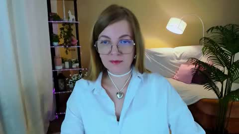 Alice online show from October 3, 2025, 10:12 am