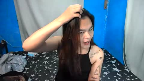Snapshot of yourwife_lars chatting on July 15, 2026, 9:58 am yourwife_lars online show from July 15, 2026, 9:58 am