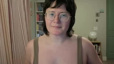 Rose Noire online show from March 17, 2026, 10:13 pm