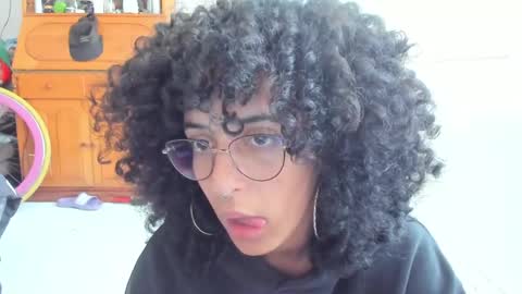 Snapshot of youwishtobeme chatting on February 21, 2025, 10:04 pm elizabeth ju online show from February 21, 2025, 10:04 pm