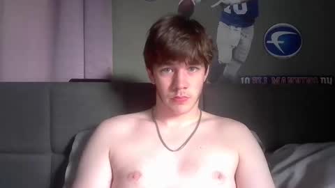 YoungPhysique05 online show from October 26, 2025, 1:28 pm