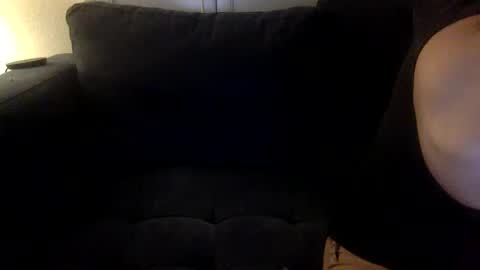 yque online show from December 8, 2024, 1:02 am