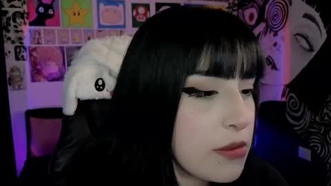    rawr   Anne Independent model      online show from September 9, 2025, 1:05 am